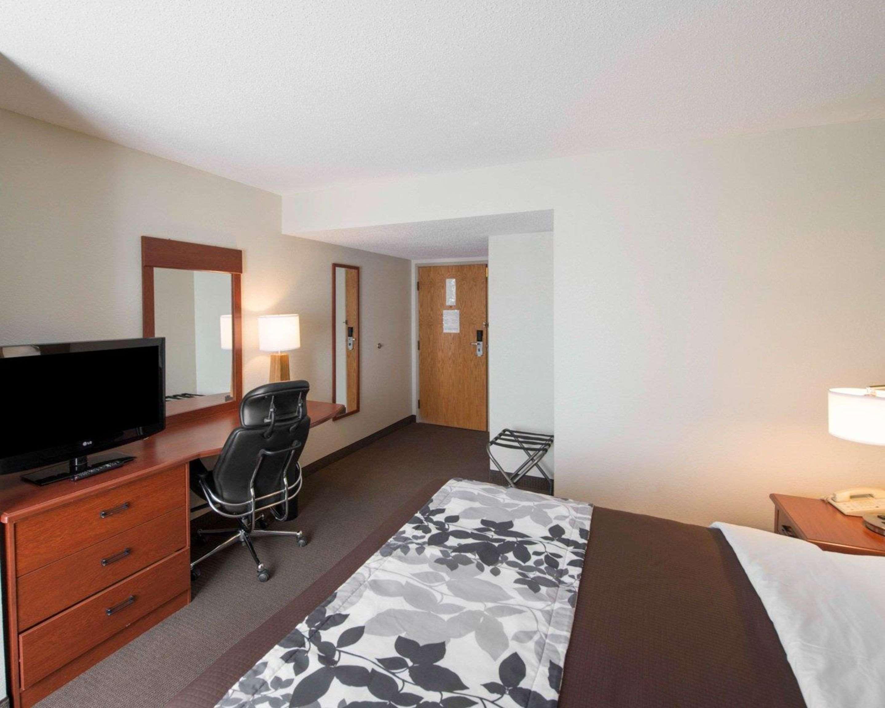 Sleep Inn & Suites Princeton I-77 Екстериор снимка