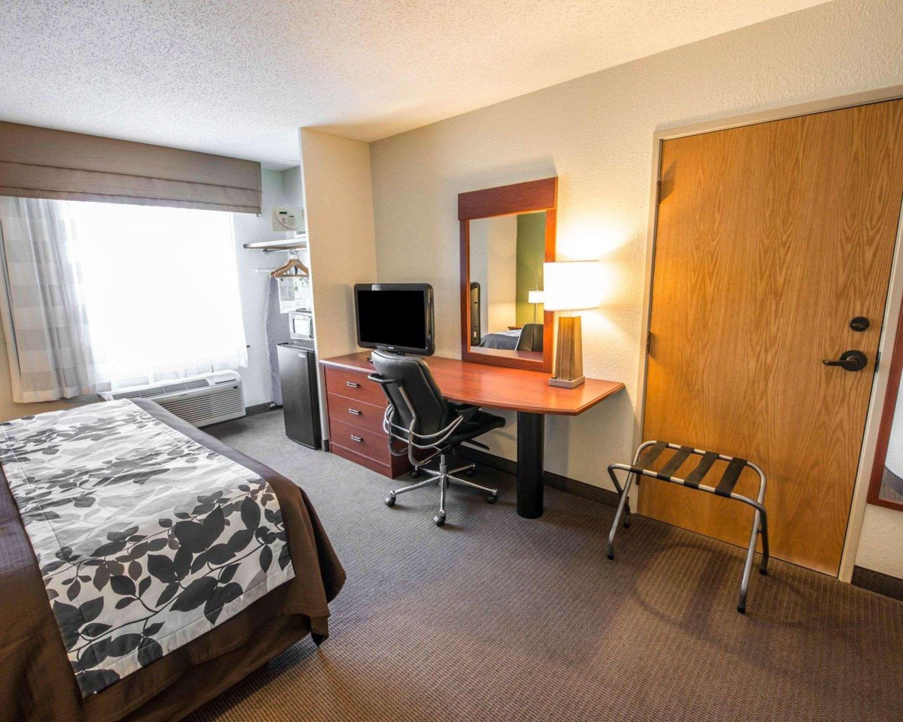 Sleep Inn & Suites Princeton I-77 Екстериор снимка