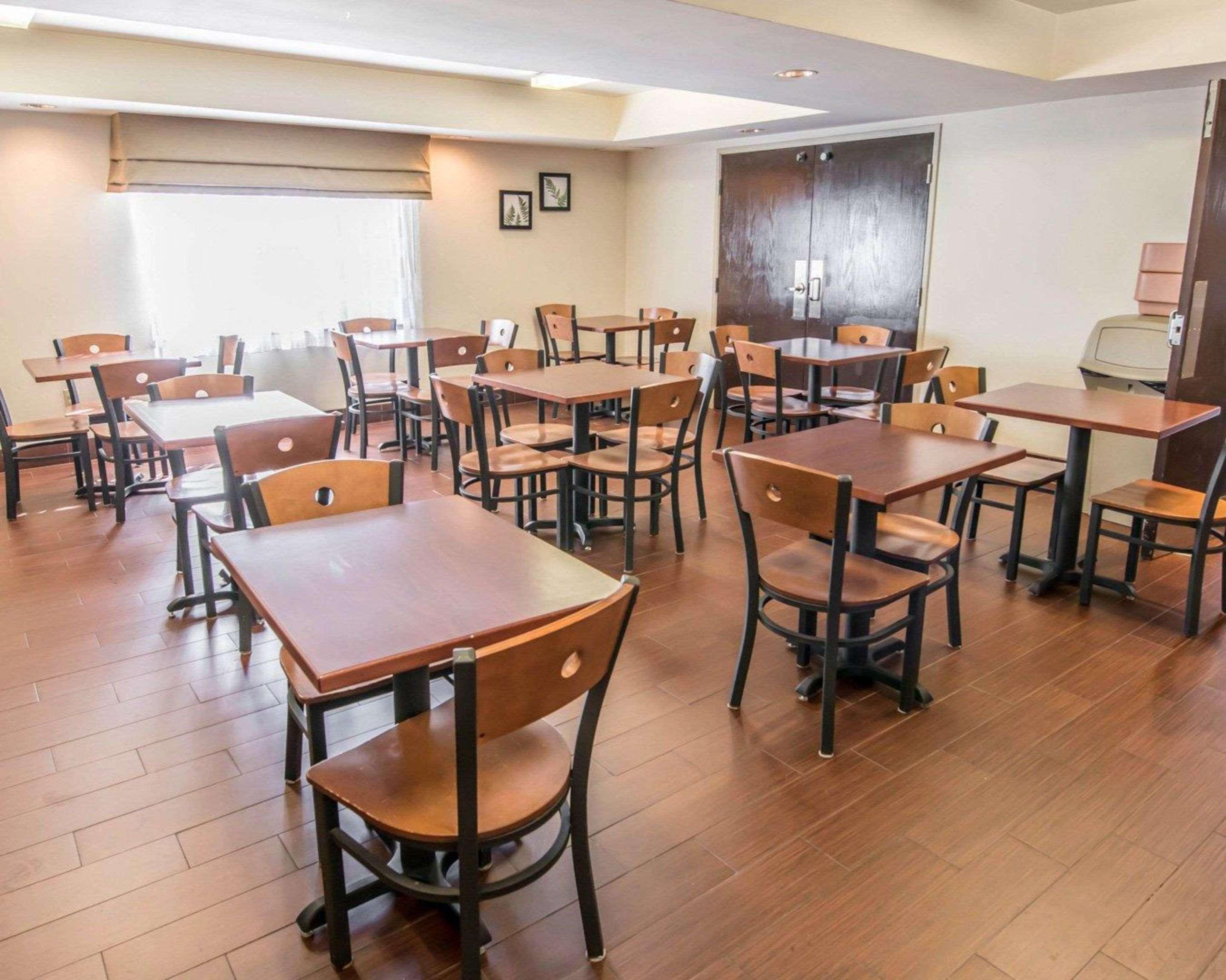 Sleep Inn & Suites Princeton I-77 Екстериор снимка